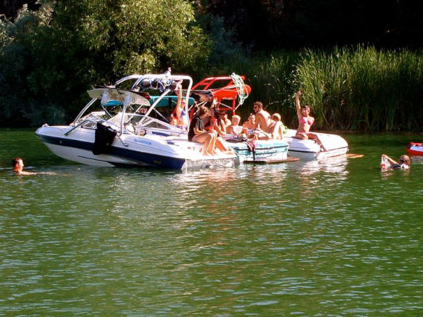lake-county-ca-boat-rentals-16
